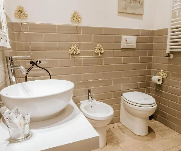 Vatican Boutique 4*